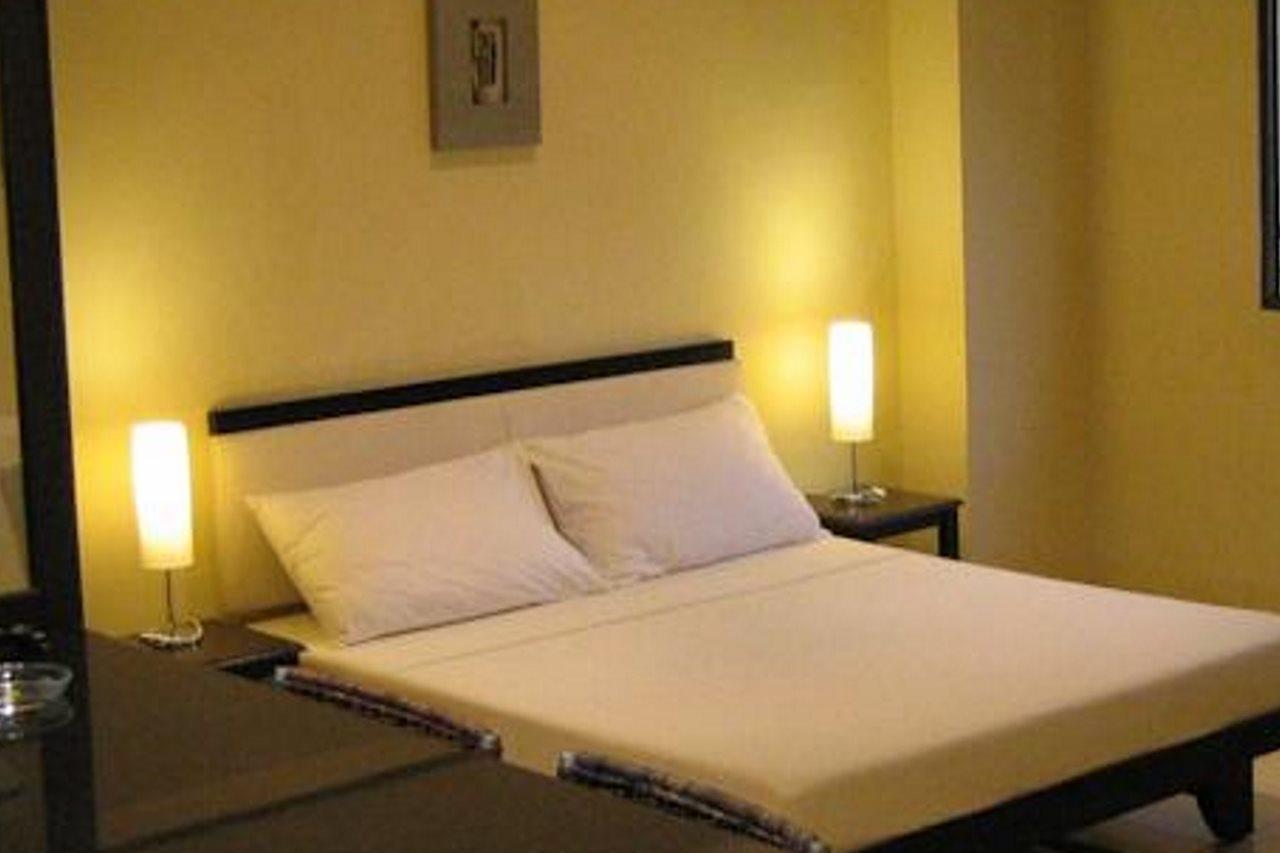 Lancaster Hotel Cebu Мактан Экстерьер фото